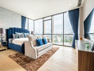 For sale 2 bed condo in Watthana, Bangkok