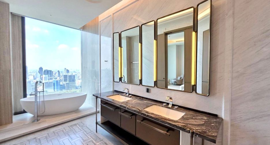 Wohnung zur Miete und zum Kauf mit 3 Zimmer in Sathon, Bangkok