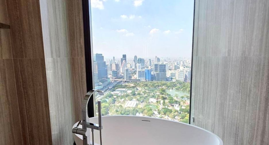 Wohnung zur Miete und zum Kauf mit 3 Zimmer in Sathon, Bangkok