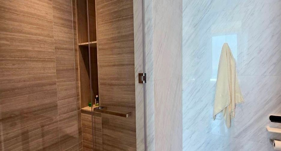Wohnung zur Miete und zum Kauf mit 3 Zimmer in Sathon, Bangkok