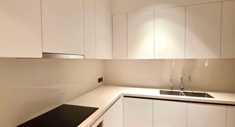 Wohnung zur Miete und zum Kauf mit 3 Zimmer in Sathon, Bangkok
