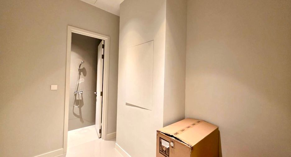 Wohnung zur Miete und zum Kauf mit 3 Zimmer in Sathon, Bangkok