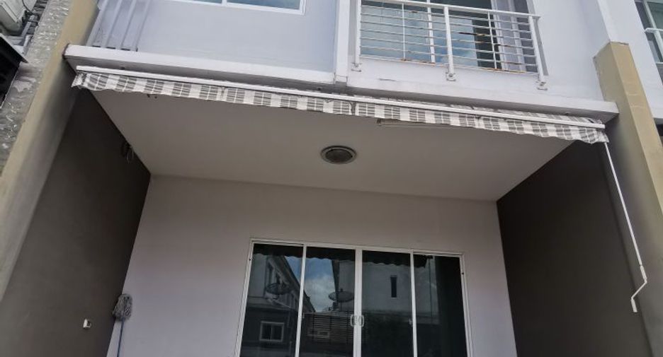 For sale studio townhouse in Bang Bon, Bangkok