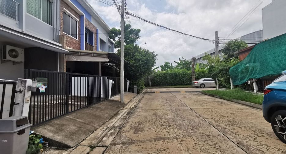 For sale studio townhouse in Bang Bon, Bangkok