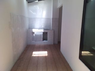 Casa adosada en venta de estudio en Bang Khen, Bangkok