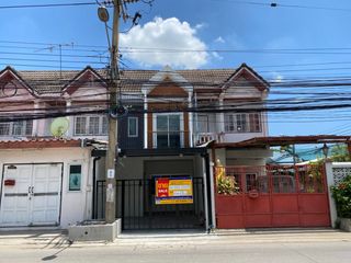 For sale studio townhouse in Bang Khen, Bangkok