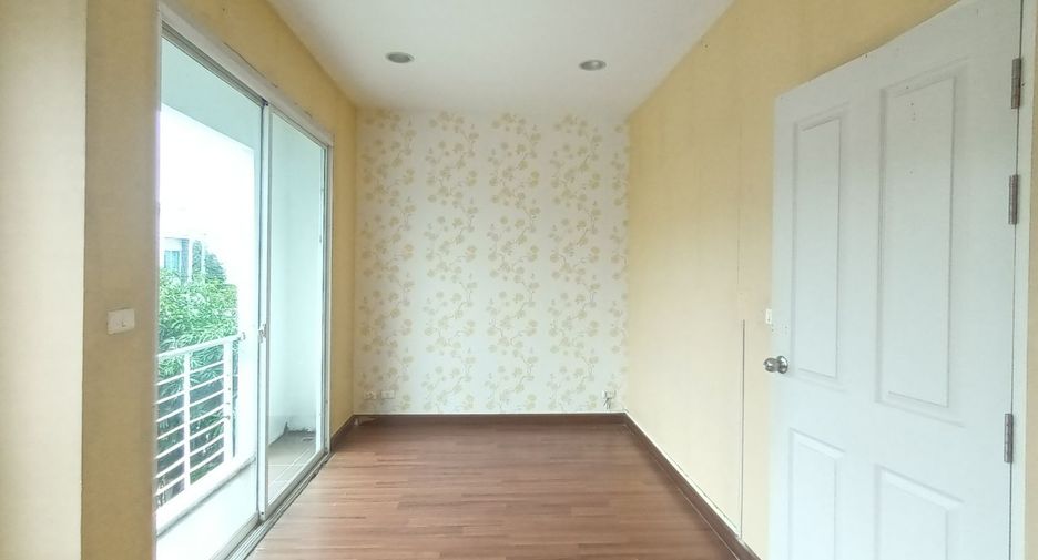 For sale studio townhouse in Bang Bon, Bangkok