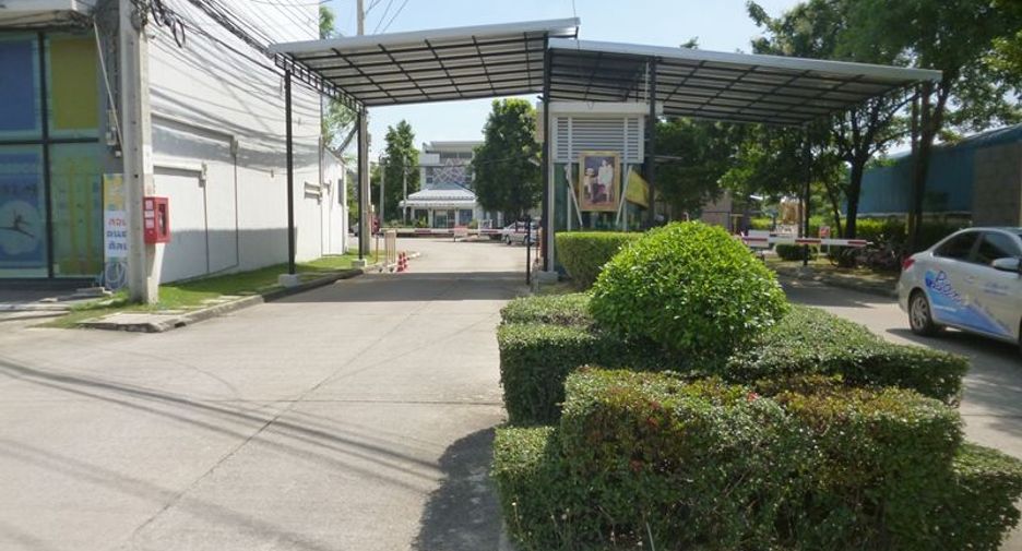 出售 公寓 联排别墅 在 Khlong Sam Wa, 曼谷