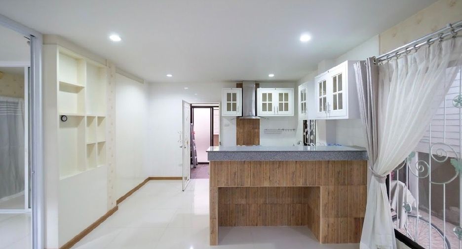 For sale 3 bed house in Mueang Chon Buri, Chonburi