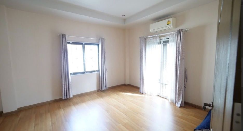 For sale 3 bed house in Mueang Chon Buri, Chonburi