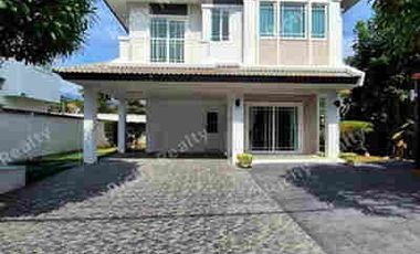 Haus zur Miete mit 4 Zimmer in Mueang Chiang Mai, Chiang Mai