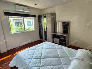 For rent 4 bedrooms house in Mueang Chiang Mai, Chiang Mai