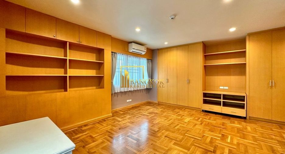Condo en alquiler de 4 habitaciones en Watthana, Bangkok