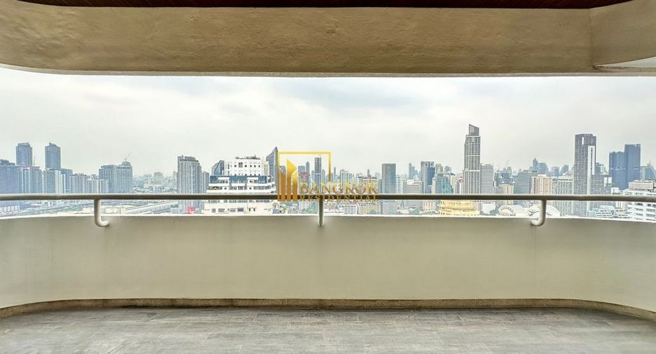 Condo en alquiler de 4 habitaciones en Watthana, Bangkok