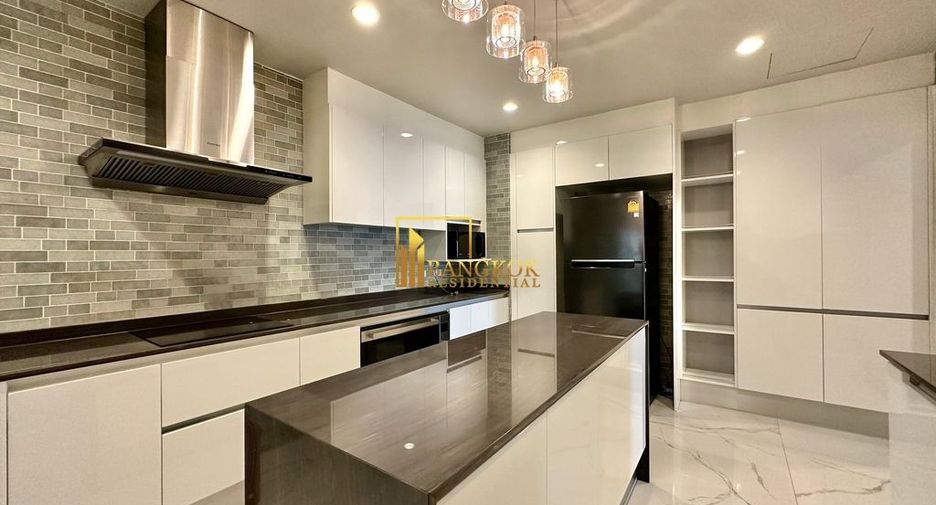 Condo en alquiler de 4 habitaciones en Watthana, Bangkok