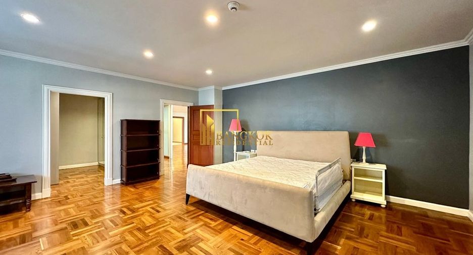 Condo en alquiler de 4 habitaciones en Watthana, Bangkok