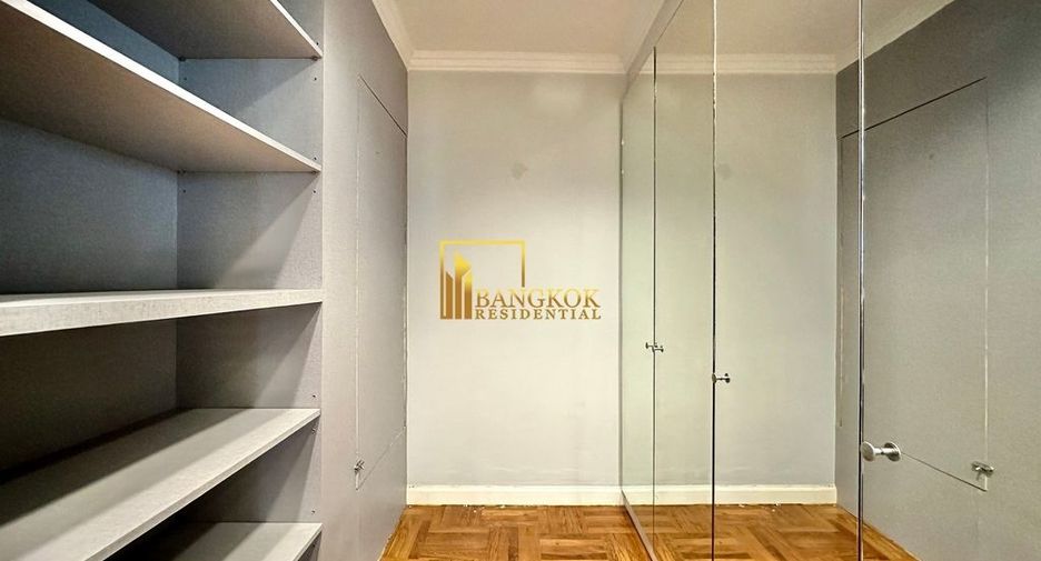 Condo en alquiler de 4 habitaciones en Watthana, Bangkok