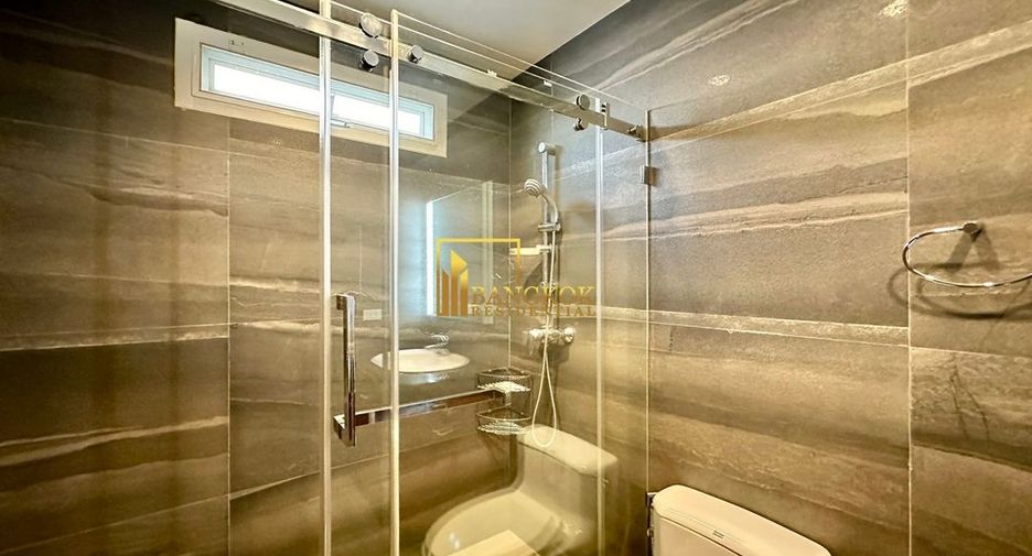 Condo en alquiler de 4 habitaciones en Watthana, Bangkok