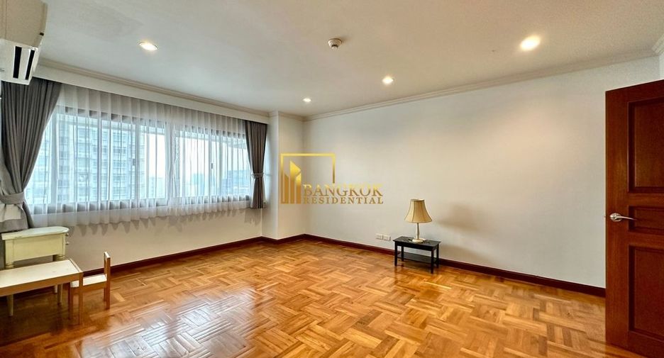 Condo en alquiler de 4 habitaciones en Watthana, Bangkok