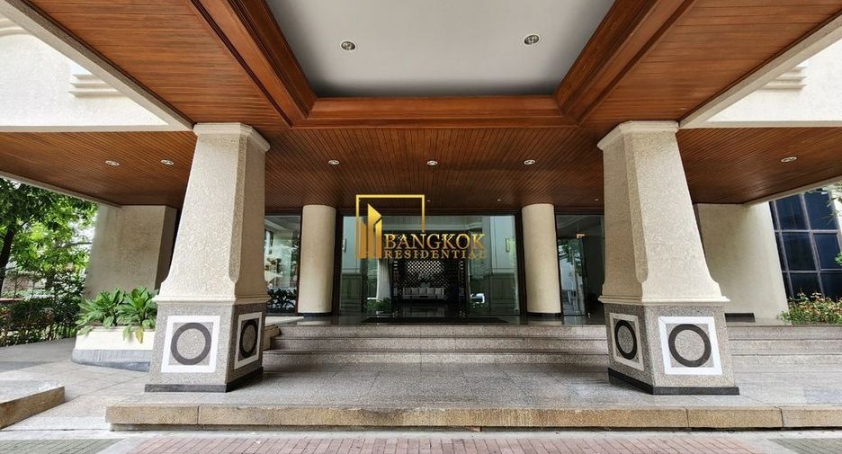 Condo en alquiler de 4 habitaciones en Watthana, Bangkok
