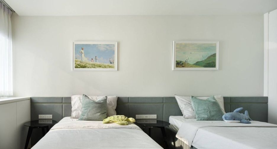 For rent 4 bedrooms condo in Watthana, Bangkok