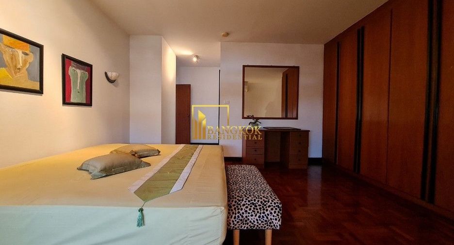 For rent 3 bedrooms condo in Watthana, Bangkok