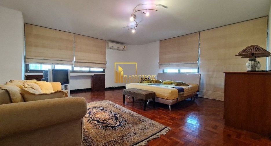For rent 3 bedrooms condo in Watthana, Bangkok