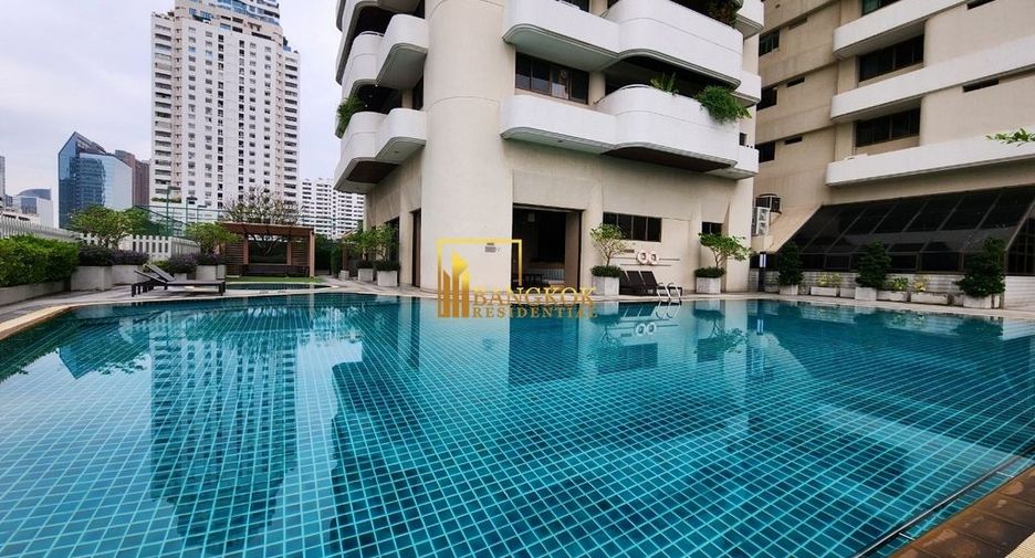 For rent 3 bedrooms condo in Watthana, Bangkok