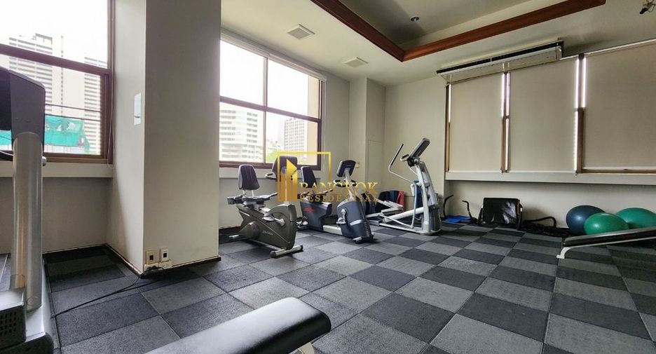 For rent 3 bedrooms condo in Watthana, Bangkok