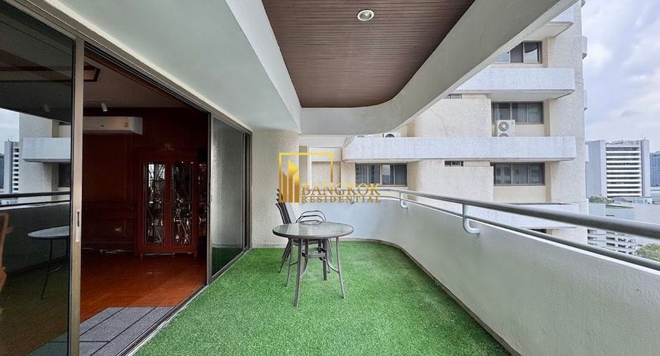 Wohnung zur Miete mit 3 Zimmer in Watthana, Bangkok