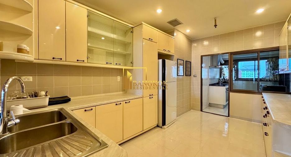 Wohnung zur Miete mit 3 Zimmer in Watthana, Bangkok