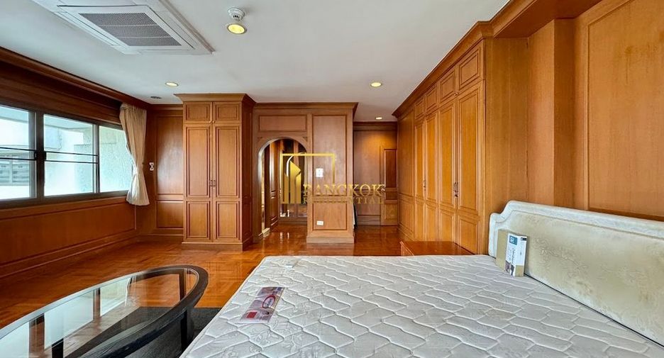 Wohnung zur Miete mit 3 Zimmer in Watthana, Bangkok