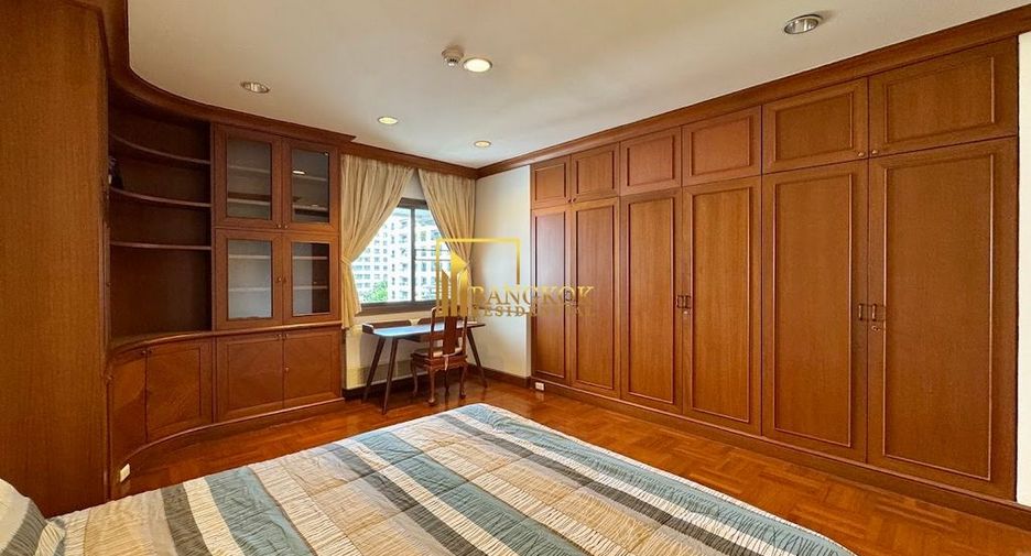 Wohnung zur Miete mit 3 Zimmer in Watthana, Bangkok