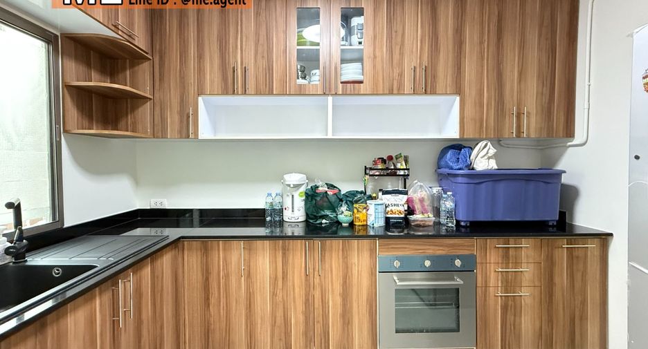 For rent 3 bedrooms house in Suan Luang, Bangkok