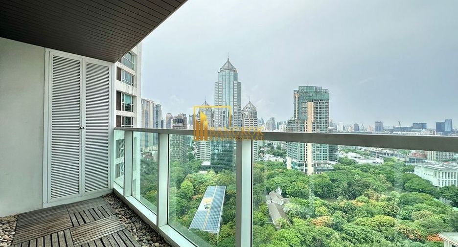 For rent 2 ベッドルーム condo in Pathum Wan, Bangkok