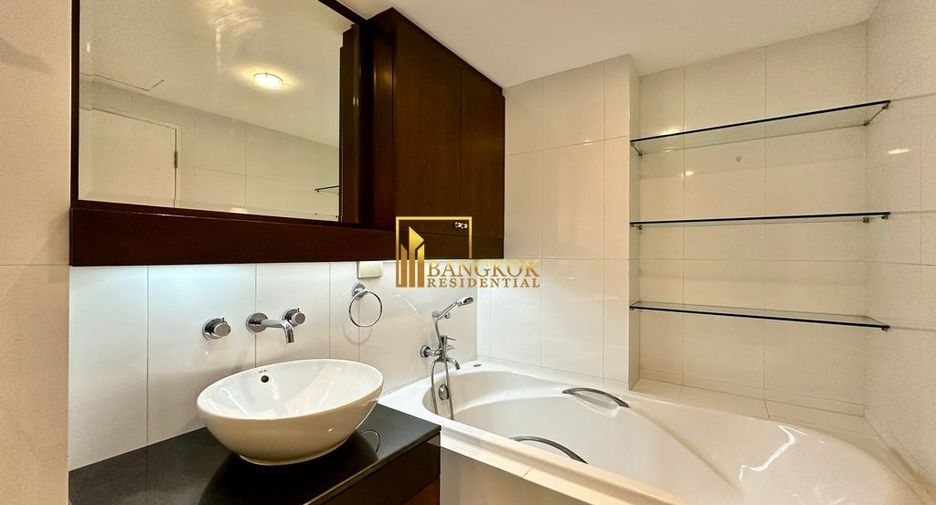 For rent 2 ベッドルーム condo in Pathum Wan, Bangkok