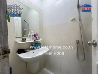 For sale 2 bed townhouse in Mueang Chachoengsao, Chachoengsao