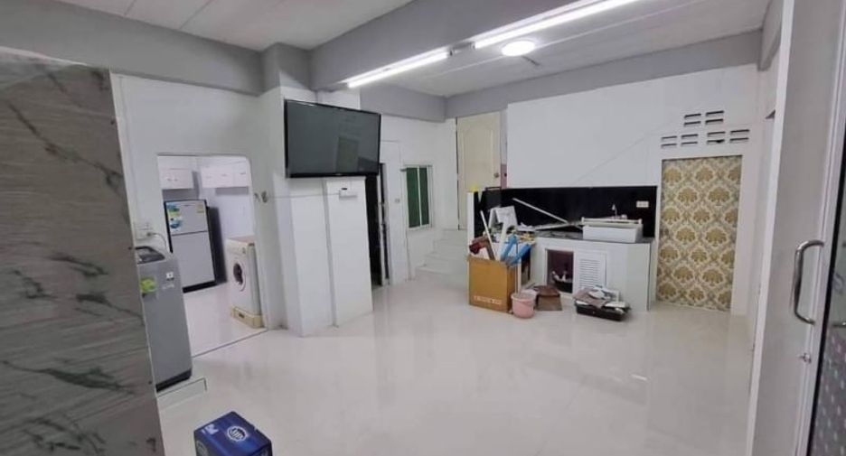 For sale 7 bedrooms retail Space in Mueang Chon Buri, Chonburi