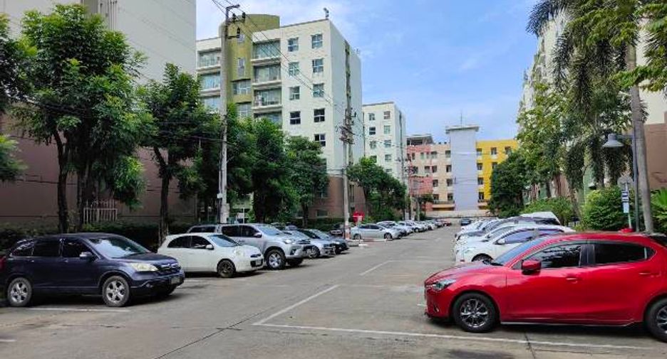 À vendre studio condo à Lak Si, Bangkok