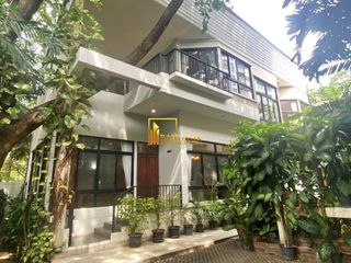 For rent 4 ベッドルーム house in Khlong Toei, Bangkok