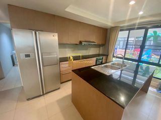 For rent 4 ベッドルーム house in Khlong Toei, Bangkok