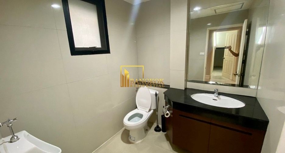 For rent 4 ベッドルーム house in Khlong Toei, Bangkok