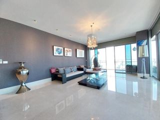 For rent 4 bed condo in Khlong Toei, Bangkok