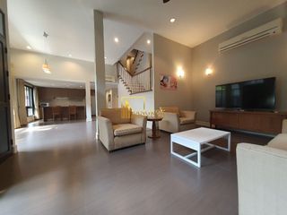 For rent 3 bedrooms house in Khlong Toei, Bangkok