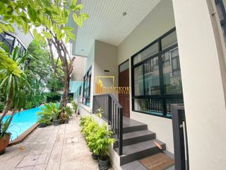 For rent 4 bedrooms house in Khlong Toei, Bangkok