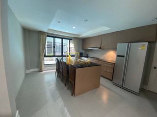 For rent 4 bedrooms house in Khlong Toei, Bangkok