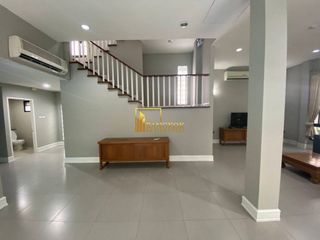 For rent 4 bedrooms house in Khlong Toei, Bangkok