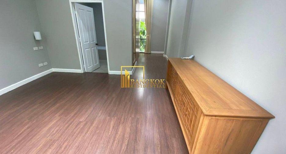 For rent 4 ベッドルーム house in Khlong Toei, Bangkok