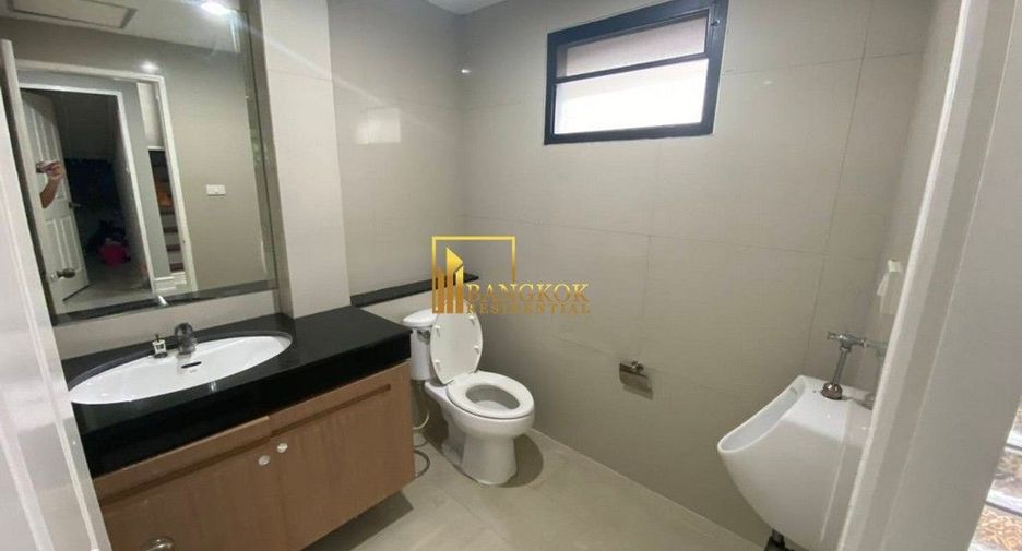 For rent 4 ベッドルーム house in Khlong Toei, Bangkok