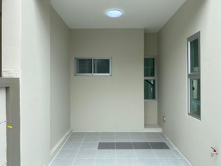 出售 公寓 联排别墅 在 Nong Khaem, 曼谷